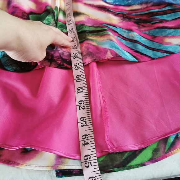 Betsy & Adam Multi Colored Maxi Gown Size 6 - Picture 10 of 11